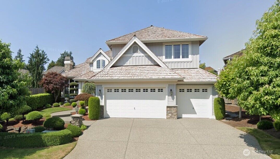 Property Photo: 4229 194th Place NE WA 98074