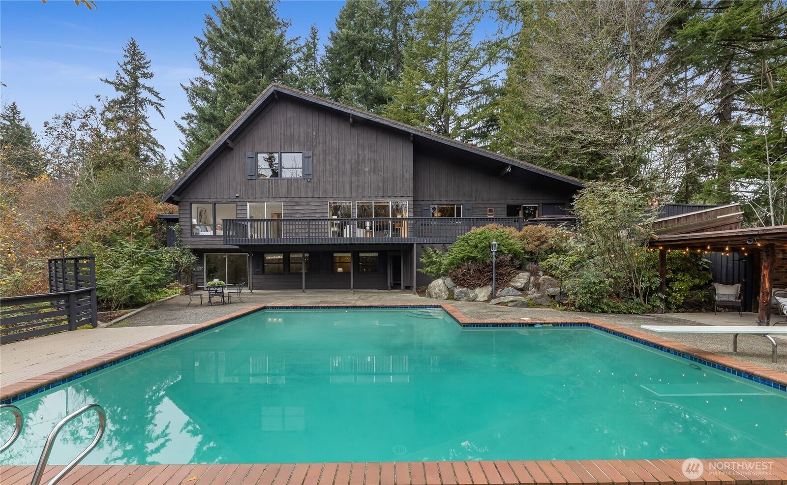 Property Photo: 16521 NE 1st Place WA 98008