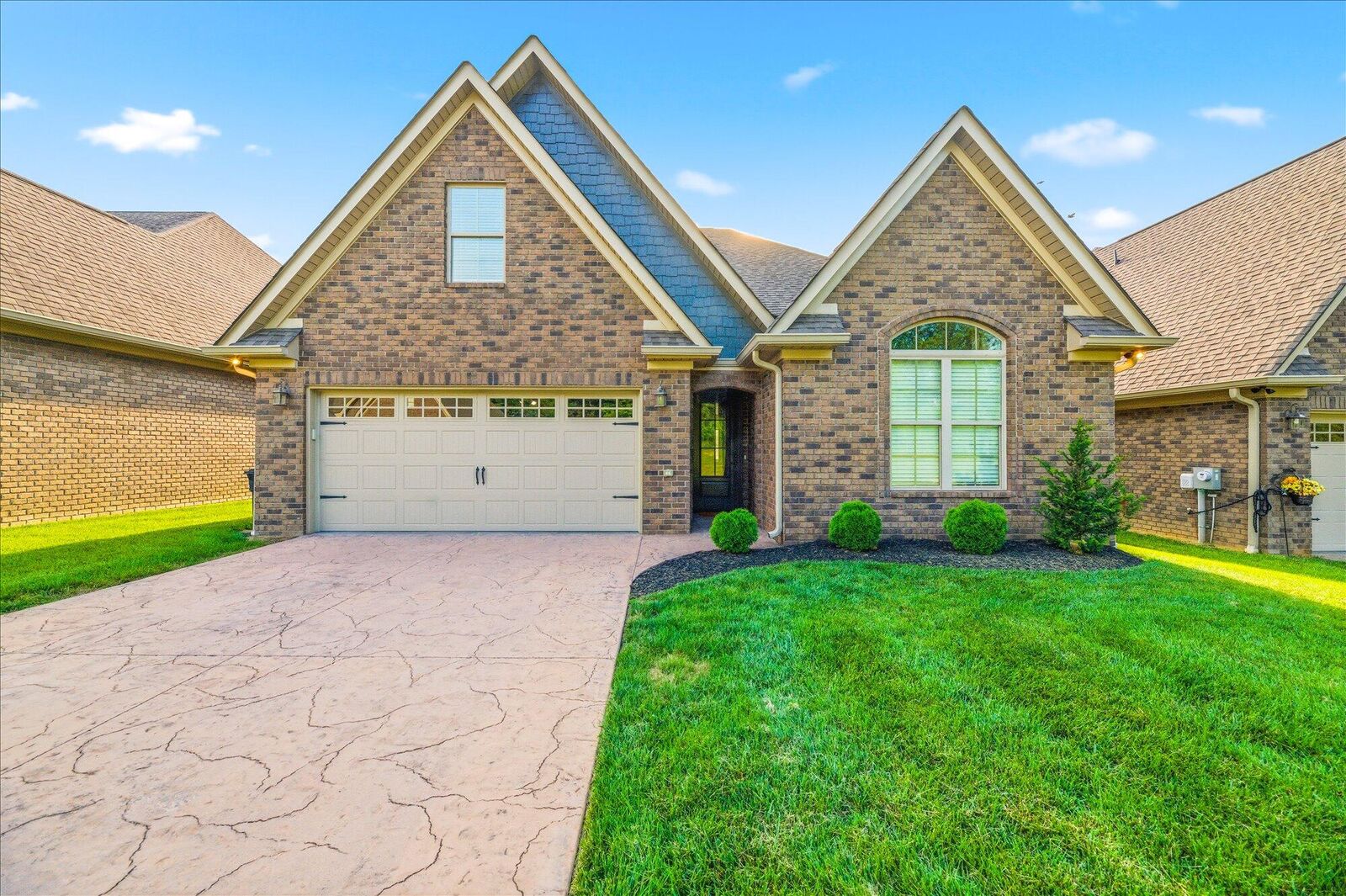 Property Photo:  211 Village Cove Circle  TN 37329 