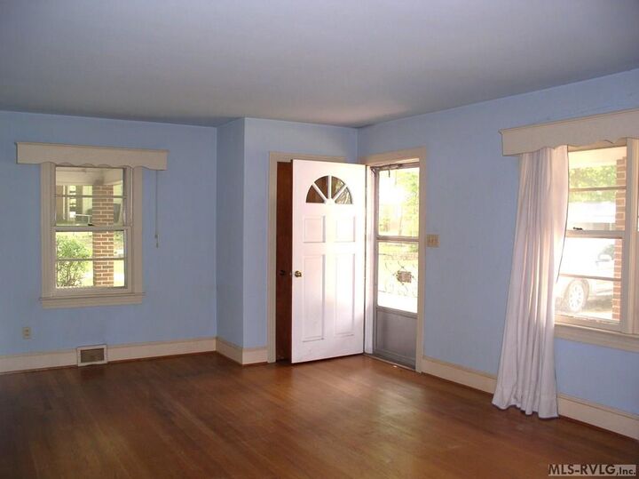 Property Photo:  1820 S. Garnett St., Ext.  NC 27536 