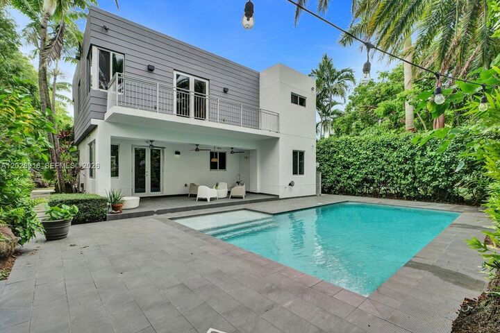 Property Photo:  6340 SW 80th St  FL 33143 