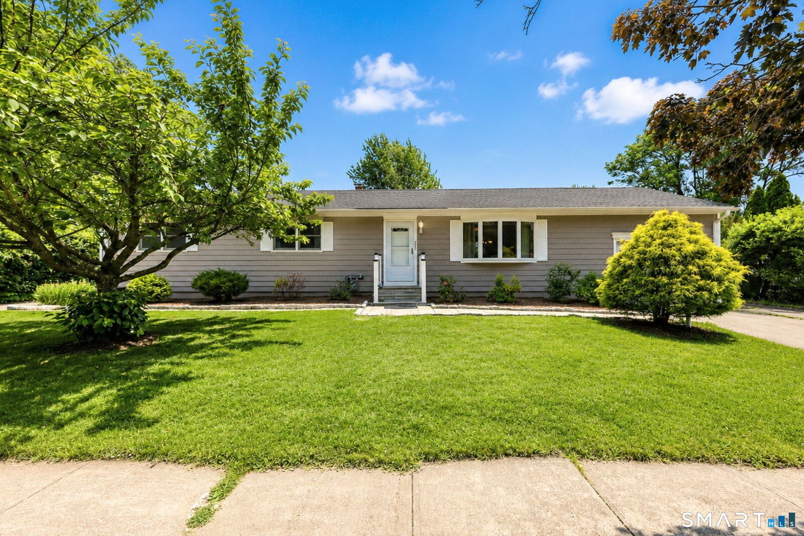 Property Photo: 255 Oceanview Terrace CT 06615