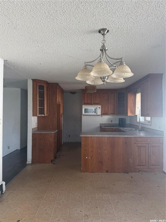 Property Photo: 318 25th Street E SK S6V 1T1