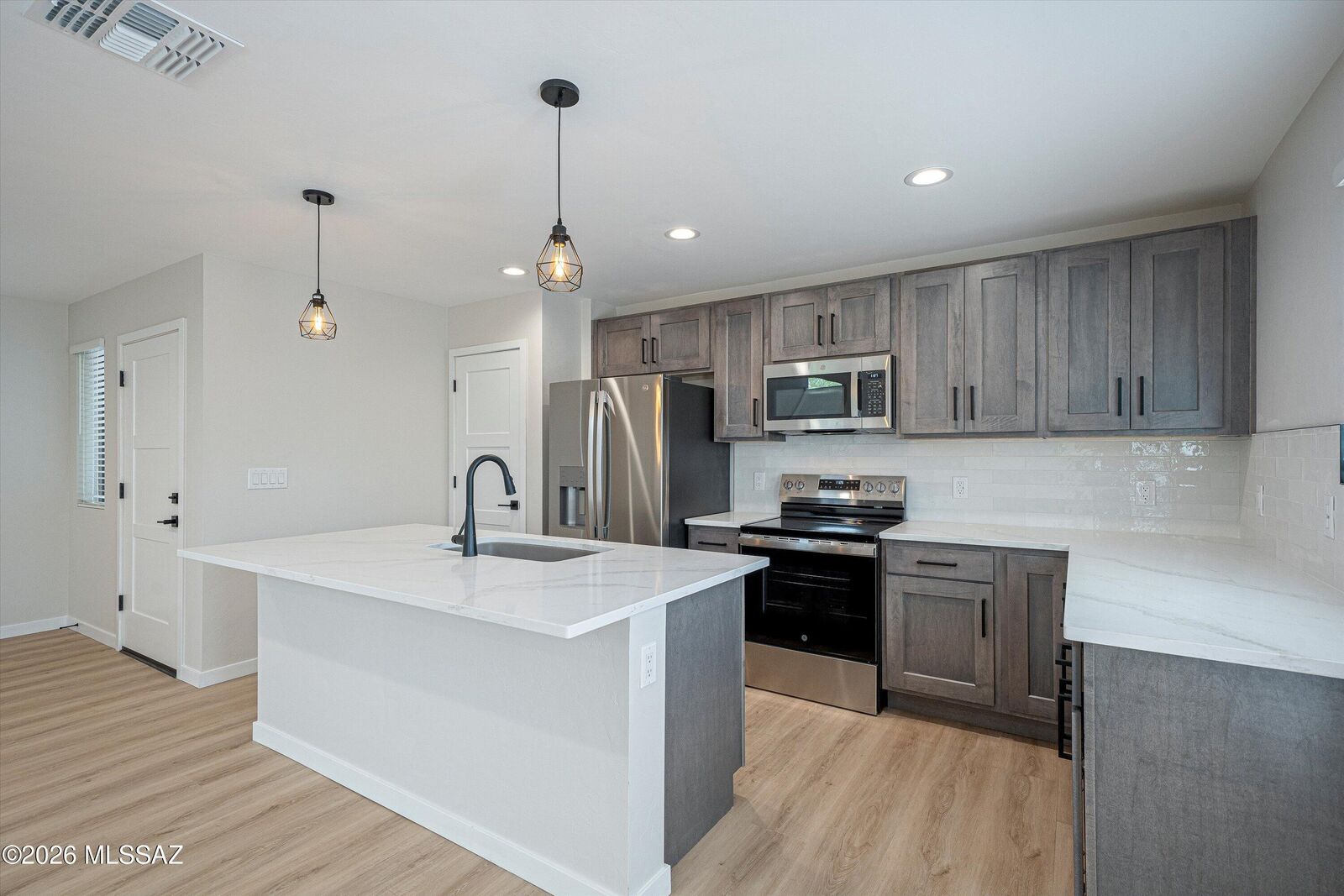 Property Photo:  739 N Queen Avenue #2  AZ 85705 