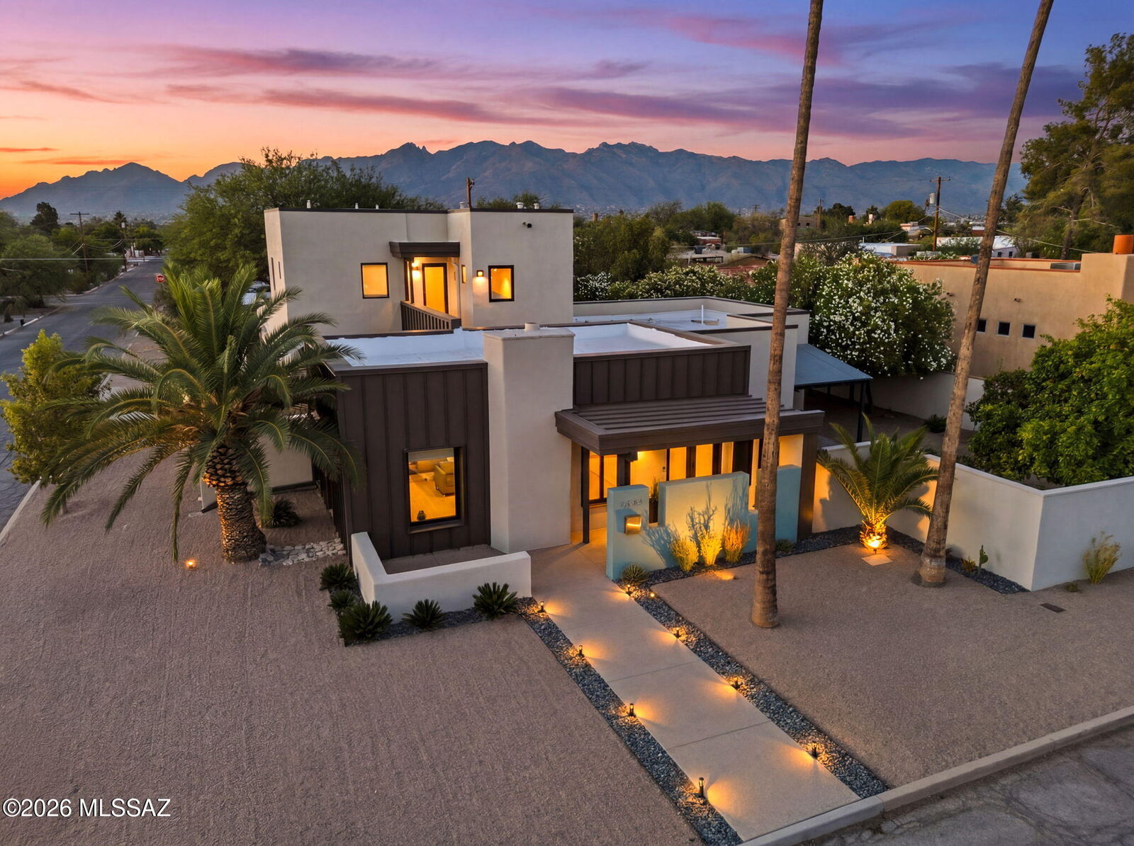 Property Photo:  2901 E Adams Street  AZ 85716 
