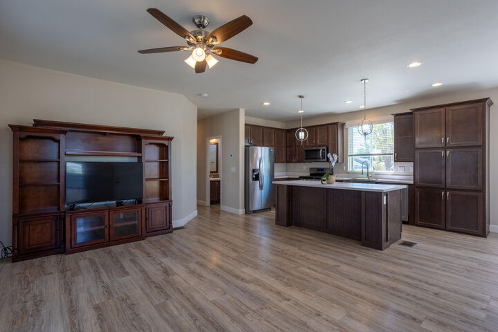 Property Photo:  10968 Las Casitas  CA 93422 