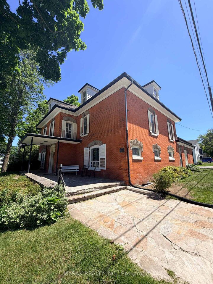 Property Photo: 315 Centre Street ON N0G 2W0