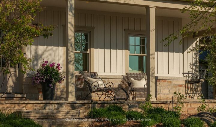 108 George McRae Road W — photo 1
