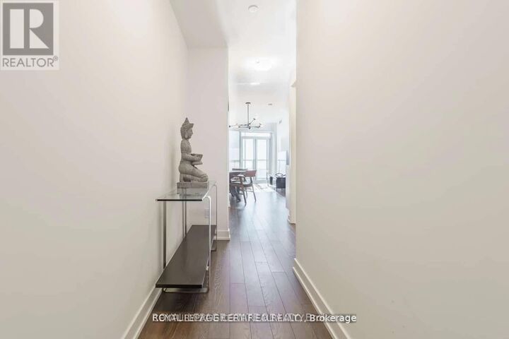 Property Photo: 30 Ordnance Street 1112 ON M6K 0C9