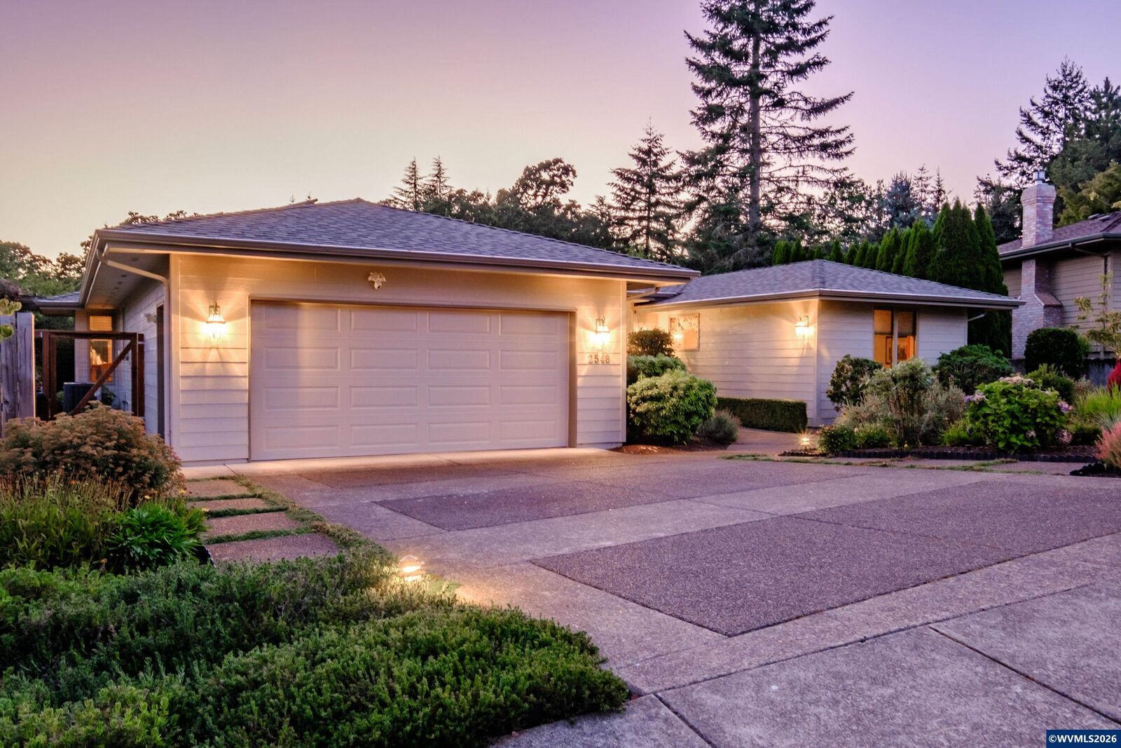 Property Photo: 2548 NW Maser Dr OR 97330