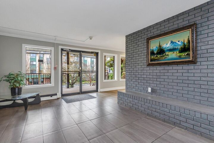 Property Photo:  45749 Spadina Avenue 105  BC V2P 1T5 