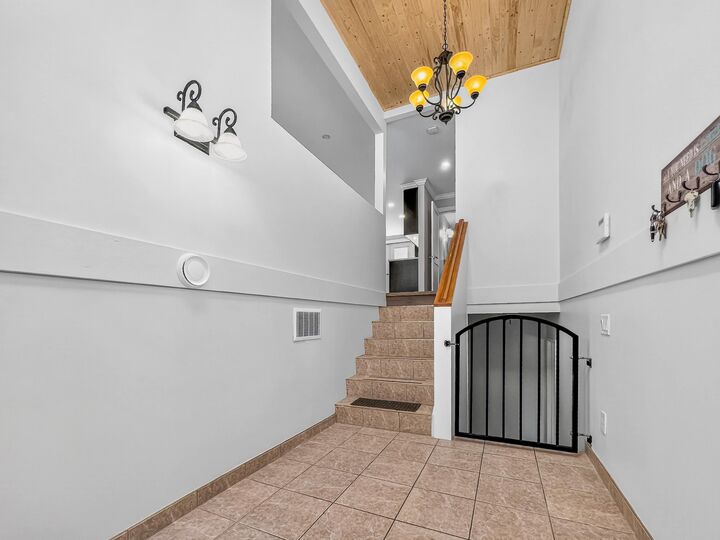 Property Photo: 21066 Glenwood Avenue BC V2X 8K5