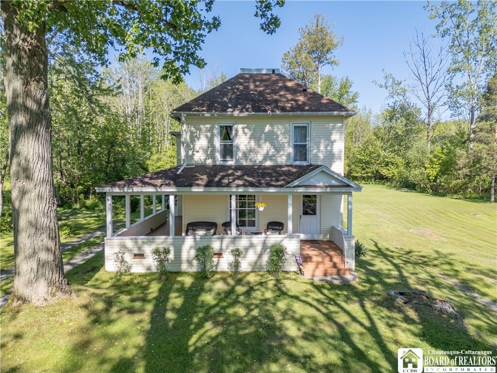 Property Photo:  12210 Hanford Road  NY 14136 