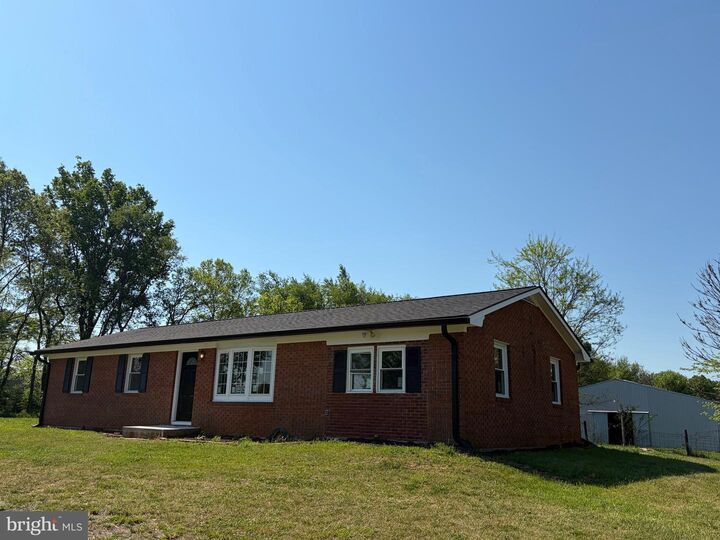 Property Photo: 1381 Leetown Road WV 25446