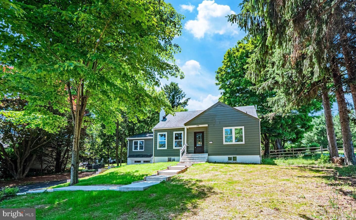 Property Photo:  3170 Sykesville Road  MD 21157 