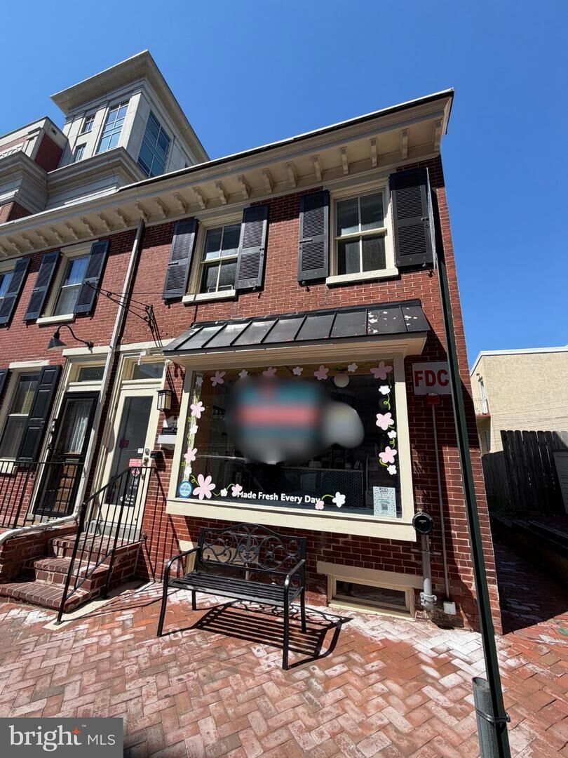 Property Photo:  22 N Darlington Street Second Floor  PA 19380 