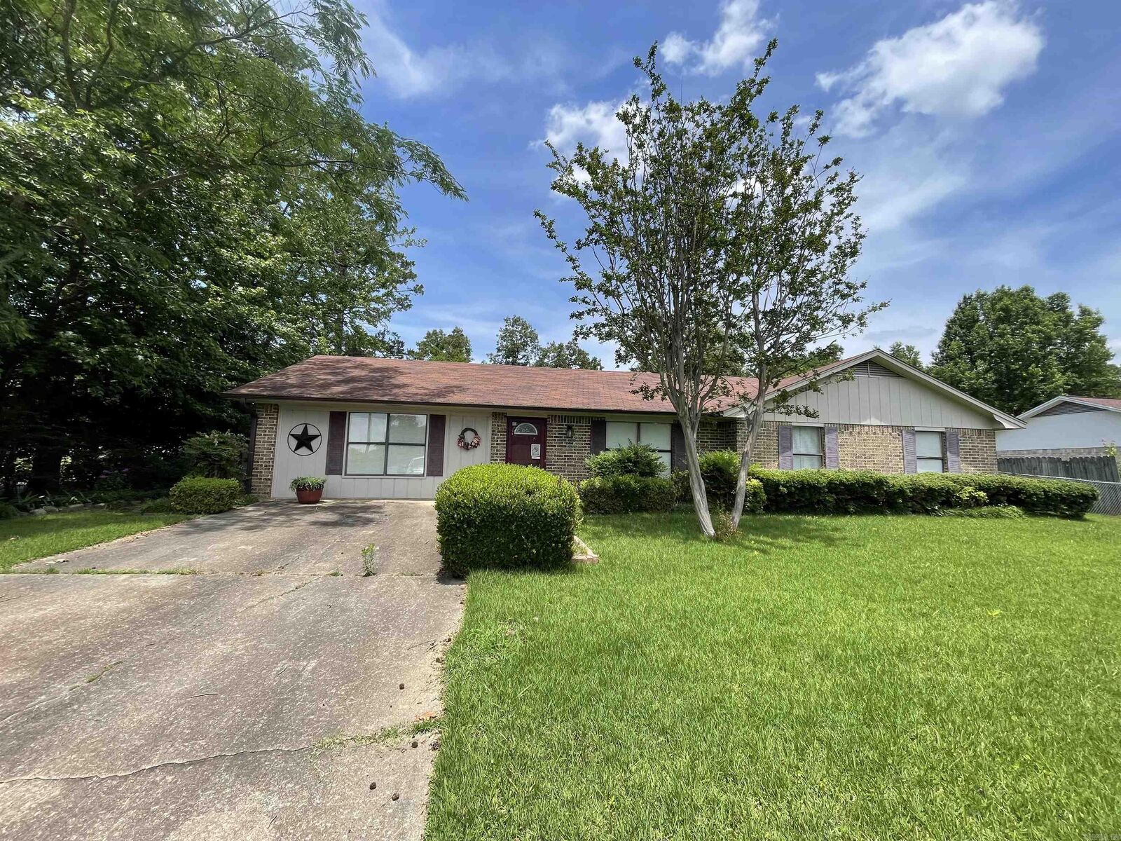 Property Photo:  2709 Doris  AR 71953 