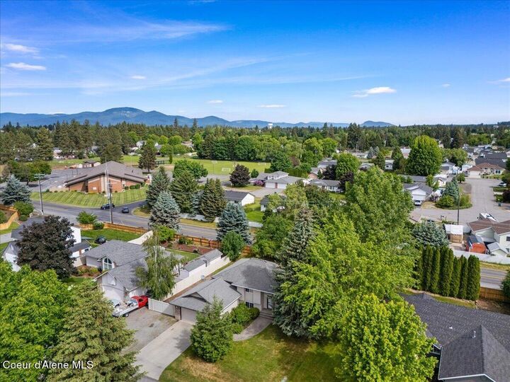 Property Photo:  673 E Cloverleaf Dr  ID 83835 