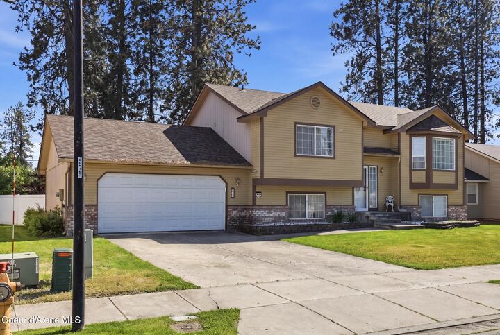 Property Photo:  480 E Sand Wedge Dr  ID 83854 