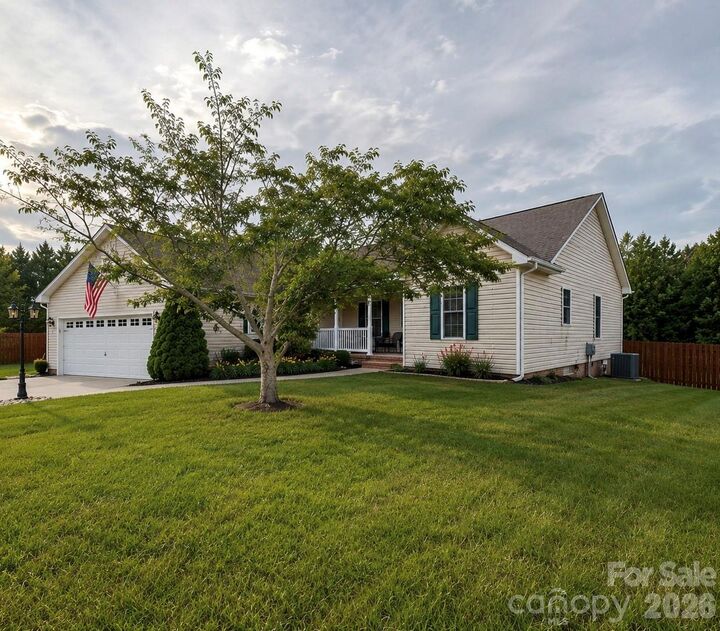 Property Photo:  5700 Aspiran Drive  NC 28609 