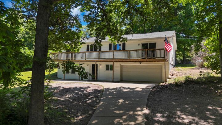 Property Photo: 187 Valley View SE Drive OH 43056