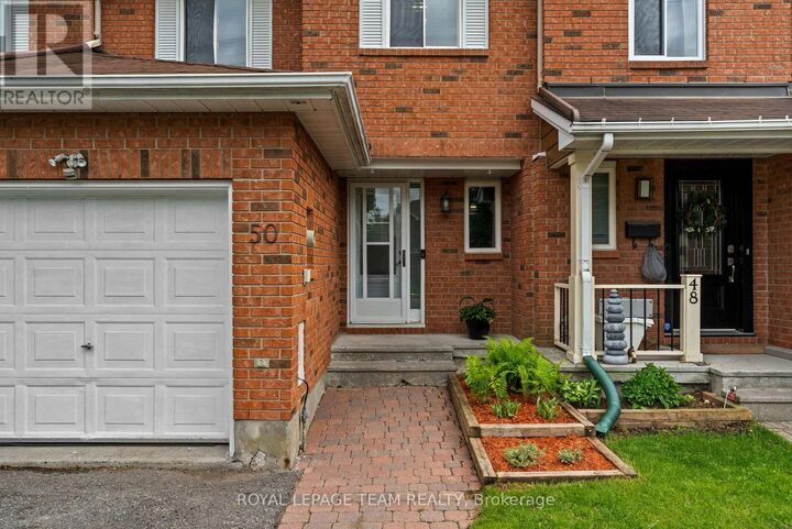 Property Photo:  50 Springcreek Crescent  ON K2M 2M2 