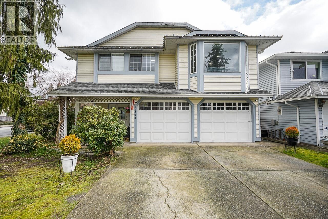 Property Photo:  11698 206A Street  BC V2X 0X8 