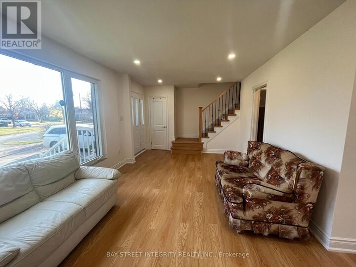 Property Photo:  26 Morpeth Road  ON L6W 2Z2 