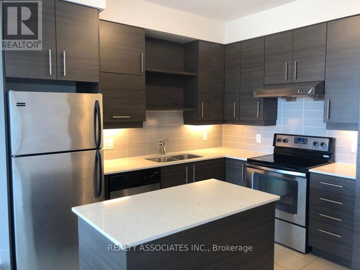 Property Photo:  277 South Park Road 1020  ON L3T 0B7 