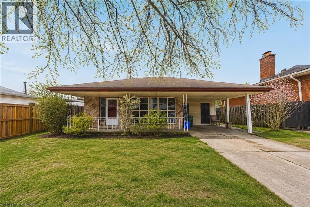 Property Photo:  71 Hoover Crescent  ON L9A 3H2 