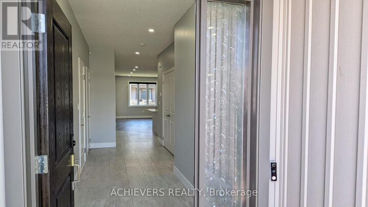 Property Photo:  2272 Evans Boulevard 49  ON N6M 0A1 