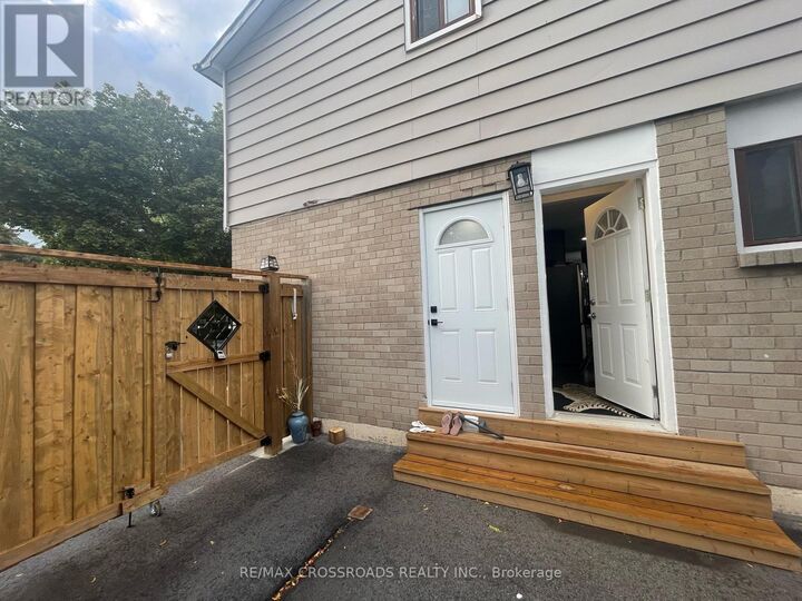Property Photo: 256 Birchcliffe Crescent ON L8T 4L2