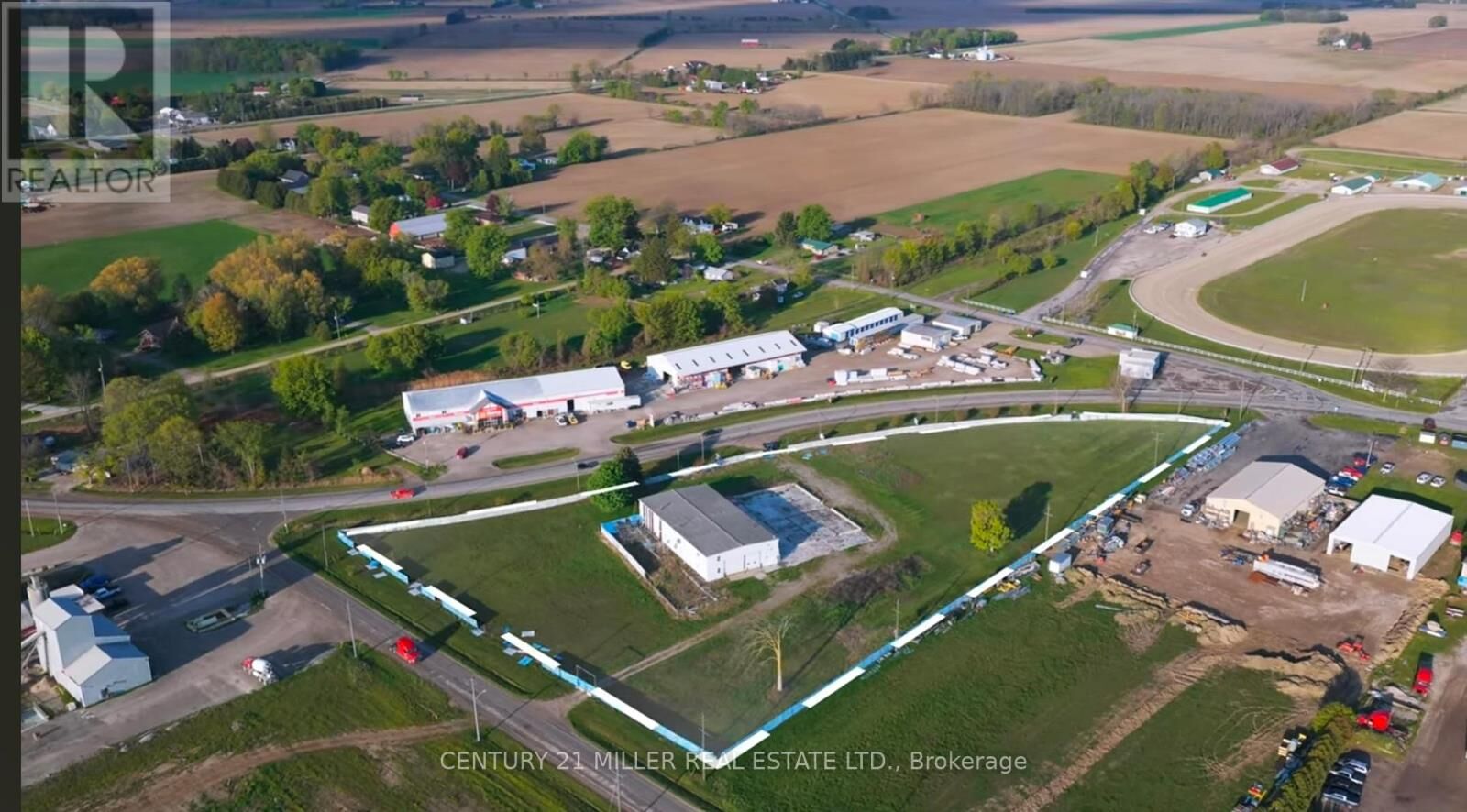 Property Photo:  1411 Community Road  ON N0P 1M0 
