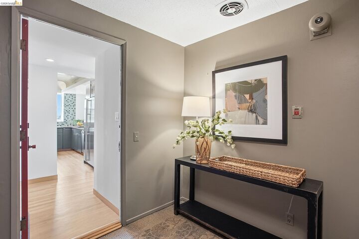 Property Photo:  320 Lee Street 1302  CA 94610 
