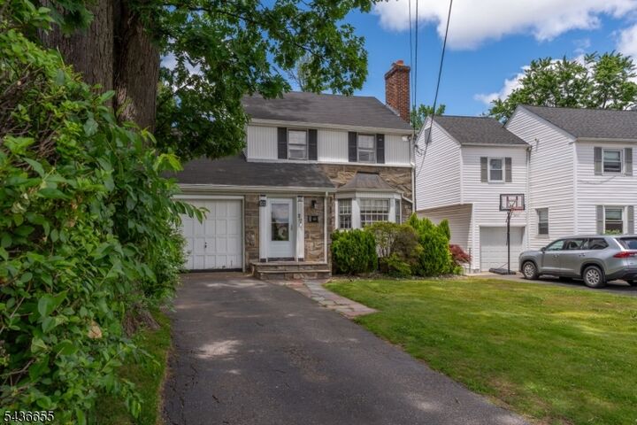 Property Photo:  60 Summit Rd  NJ 07208 