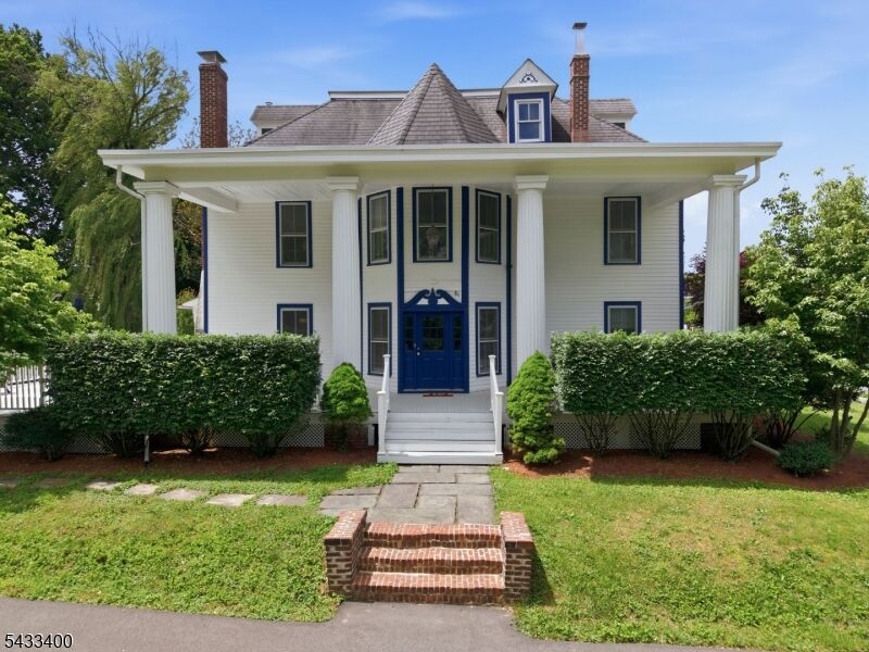 Property Photo:  61 New St  NJ 08827 