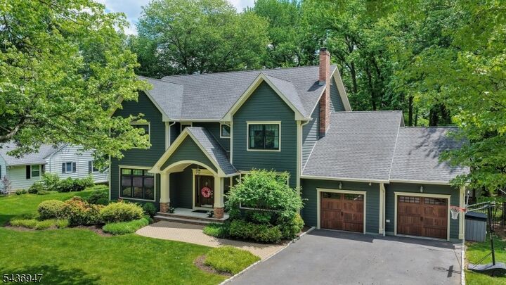 Property Photo: 1916 Parkwood Dr NJ 07076