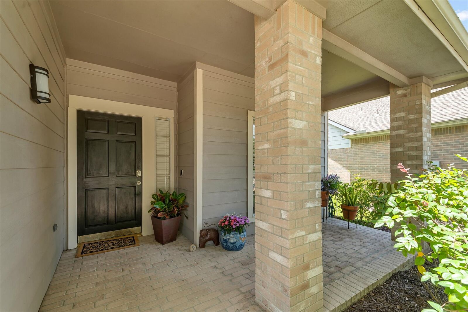 Property Photo: 1635 Pebble Banks Lane TX 77586
