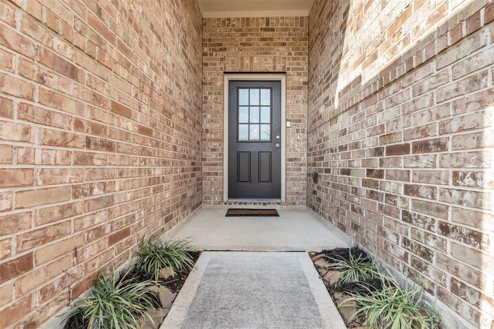 Property Photo:  19242 Red Cascade Court  TX 77377 