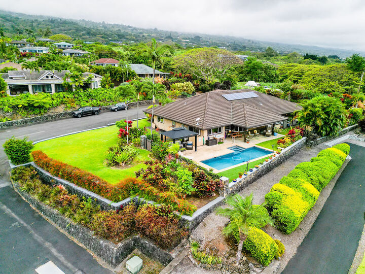 Property Photo: 75-5614-Q Hienaloli Rd HI 96740