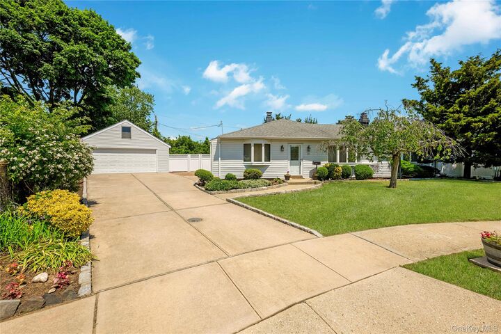 Property Photo:  2316 Poe Court  NY 11783 