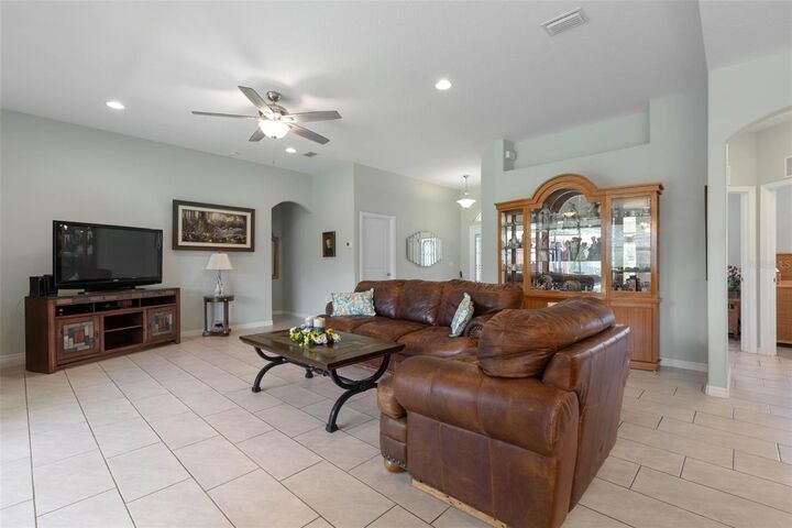 Property Photo: 9 Port Royal Drive FL 32164