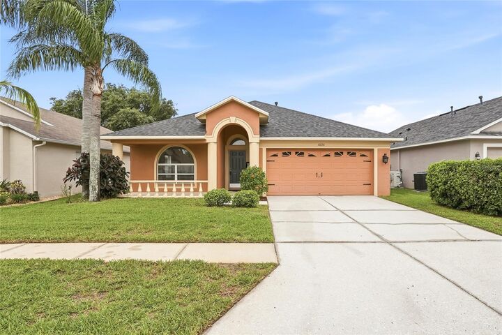 Property Photo:  16650 Fairbolt Way  FL 33556 