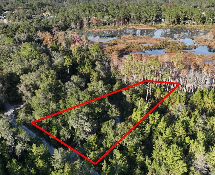 Property Photo:  West Parkway  FL 32724 