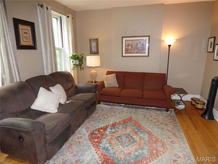 Property Photo: 4943 Lansdowne Avenue MO 63109