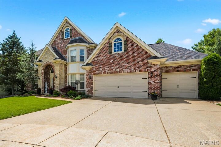 Property Photo:  507 Westonridge Court  MO 63021 