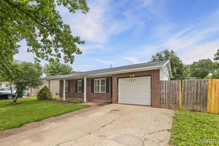 Property Photo:  1517 Doris Avenue  IL 62206 