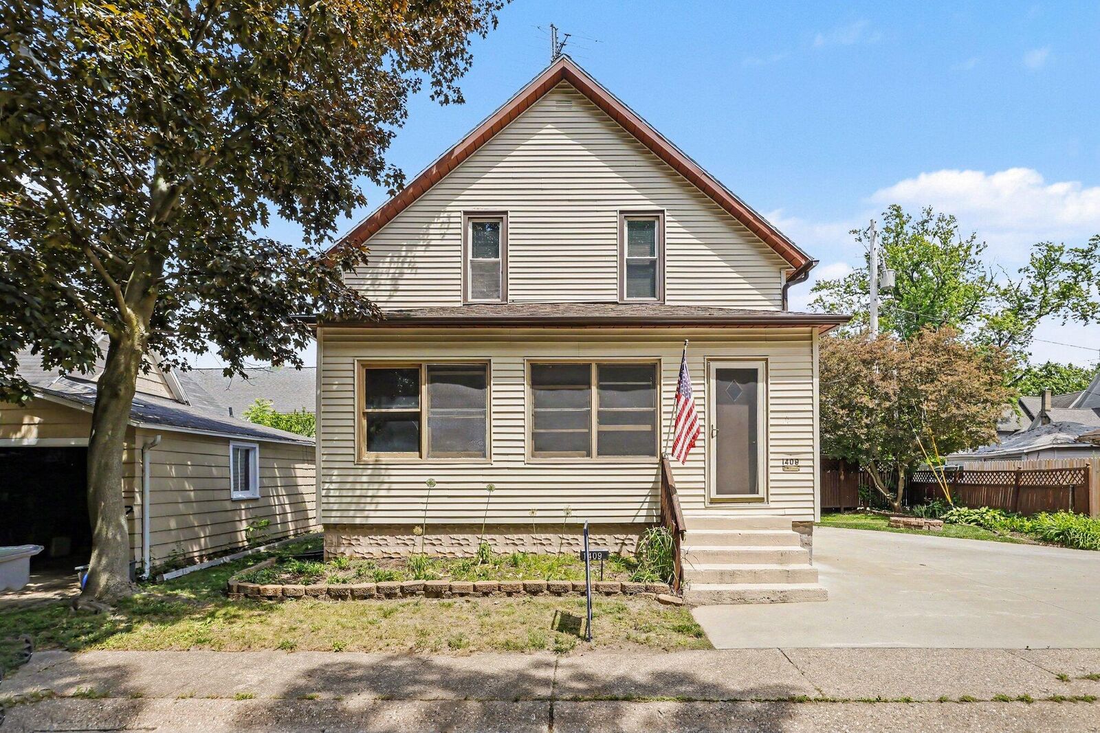 Property Photo: 1409 Hagar Court MI 49085
