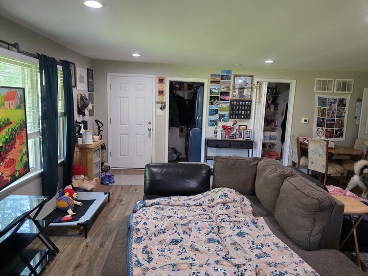 Property Photo: 151 Beach Court IL 60177