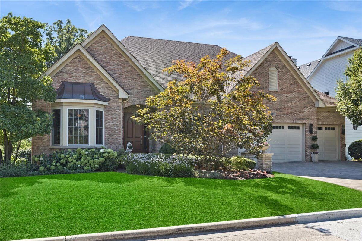 Property Photo: 5902 Timber Trails Boulevard IL 60558